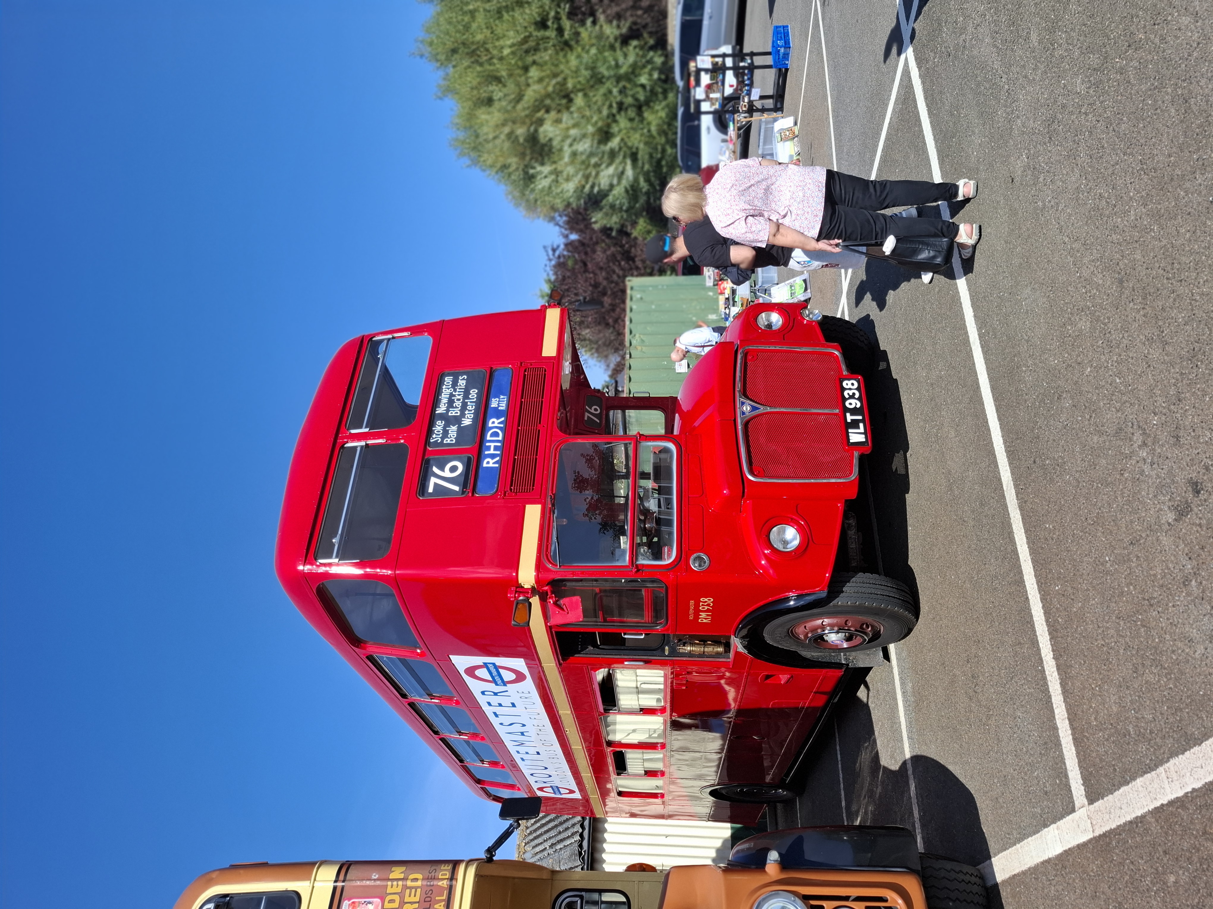AEC Park Royal - WLT 938
